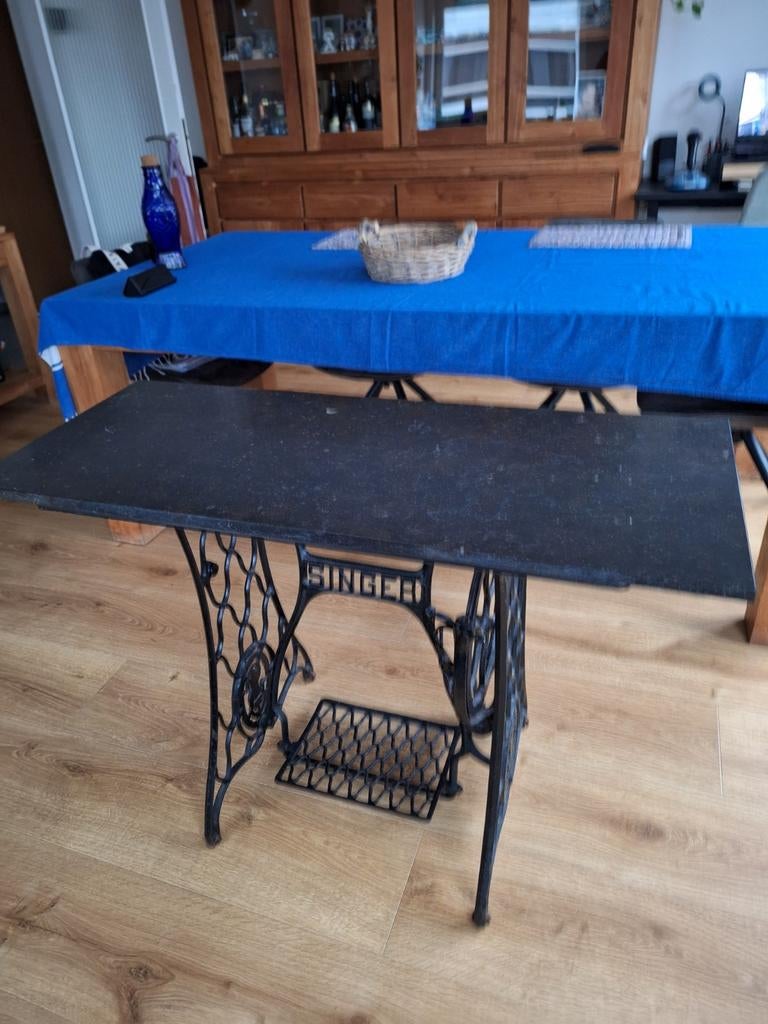 Table d'appoint en pierre naturelle, Enlèvement