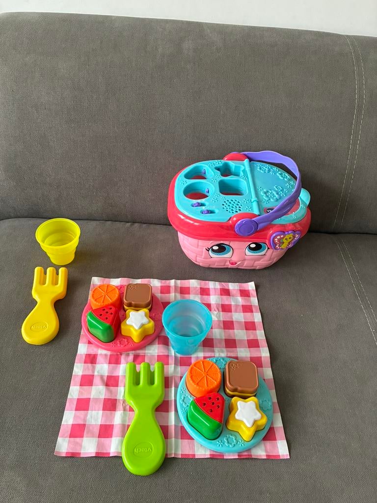 Vtech picknickset vormenpret 16-delig zo goed als nieuw, Kinderen en Baby's, Ophalen of Verzenden, Zo goed als nieuw