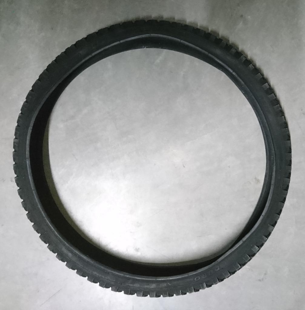 Pneus VTT 24" (1 pièce ) + route 26"(1 pièce ), Ophalen of Verzenden, Zo goed als nieuw, Wiel