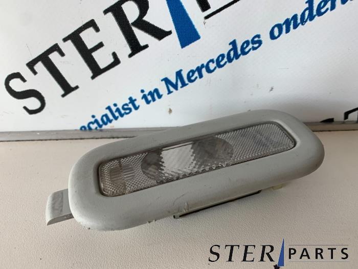 Eclairage intérieur arrière d'un Mercedes ML-Klasse, Enlèvement ou Envoi, 3 mois de garantie, Utilisé, Mercedes-Benz