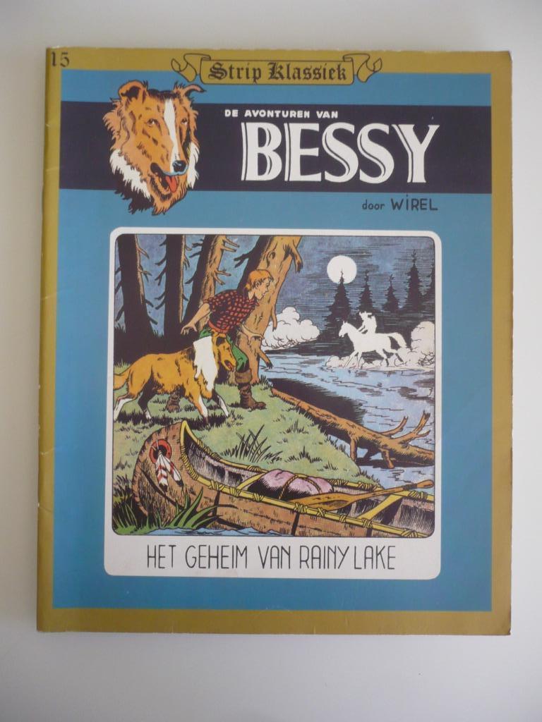 Bessy ( strip klassiek nr. 15 Het geheim van Rainy lake), Boeken, Gelezen, Eén stripboek, Studio  Vandersteen, Ophalen of Verzenden