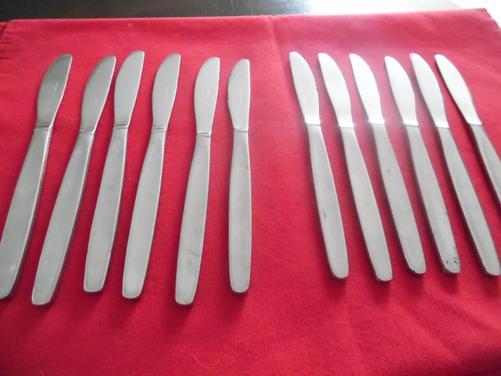 Vintage dinermessen "Verbelen", Ophalen of Verzenden, Zo goed als nieuw, Los bestek, Inox of Chroom