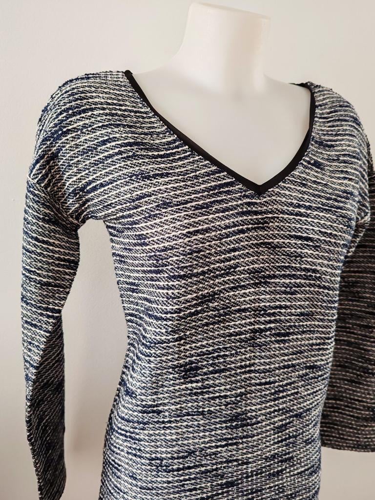 NAF NAF Pull col V taille S, Vêtements | Femmes, Pulls & Gilets, Enlèvement ou Envoi, Comme neuf