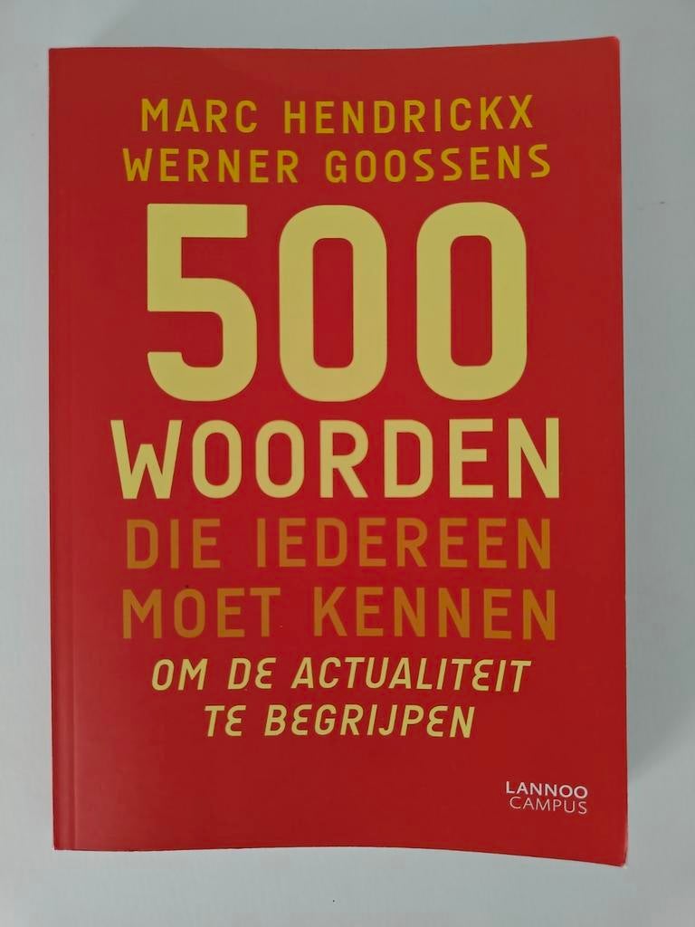 500 woorden Actualiteit, Boeken, Wetenschap, Zo goed als nieuw, Ophalen of Verzenden