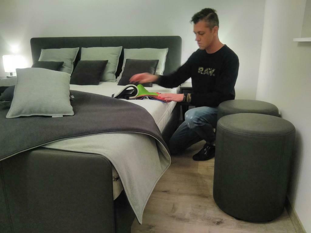 Sommiers, matelas, sommiers à lattes et tables de chevet., Enlèvement, Neuf