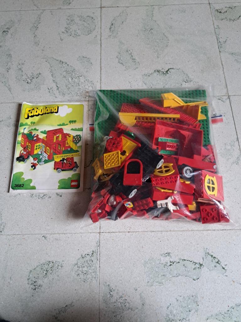 Lego Fabuland 3682 Fire Station brandweerkazerne, Kinderen en Baby's, Speelgoed | Duplo en Lego, Ophalen, Gebruikt, Complete set
