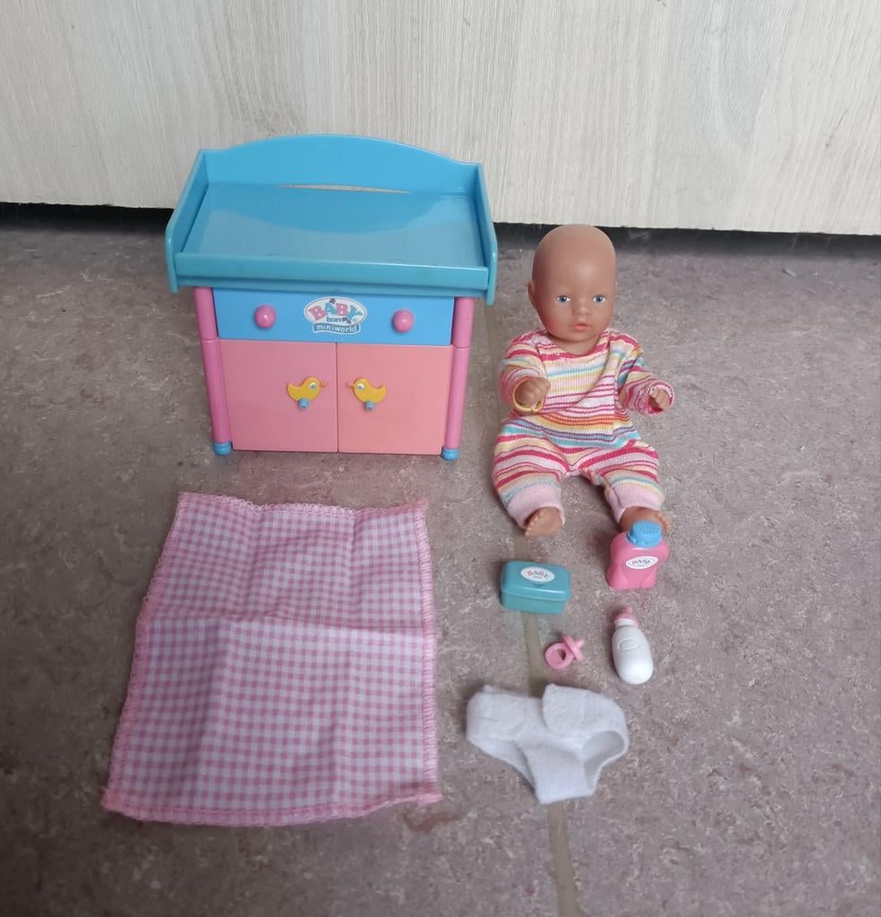 Vintage setjes Baby Born Miniworld, Kinderen en Baby's, Speelgoed | Poppen, Zo goed als nieuw, Ophalen of Verzenden