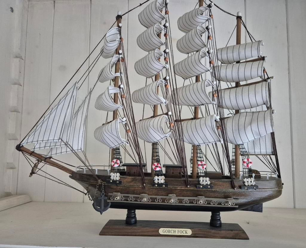 Maquette de navire, Enlèvement ou Envoi, Comme neuf