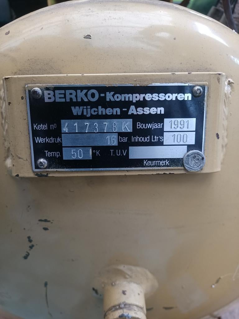 2 stuks, 3 fasen compressors, atlas Copco, Berco, Ophalen