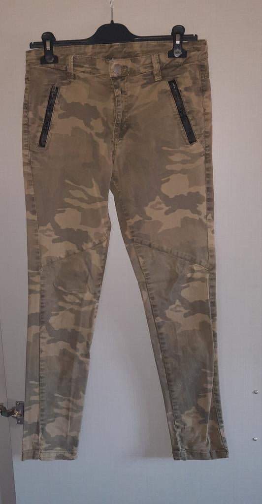 2-Pantalon Bizzy « M », 2 Bizzy, Enlèvement ou Envoi, Comme neuf, W30 - W32 (confection 38/40)