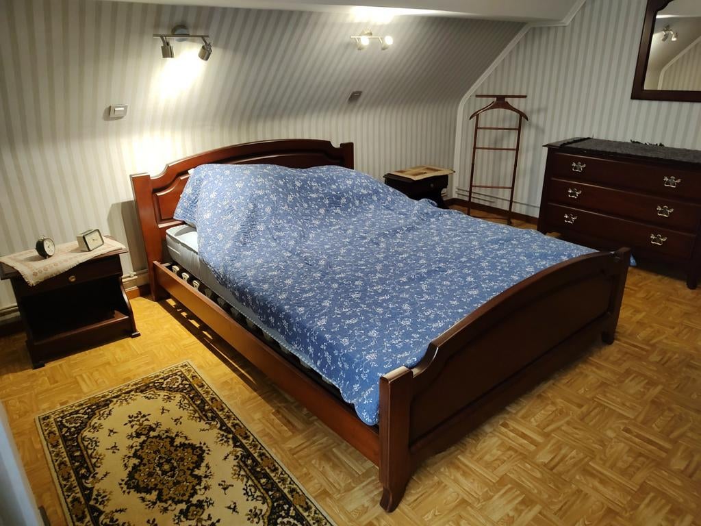 kersenhouten complete slaapkamer antiek maar perfecte staat, Ophalen