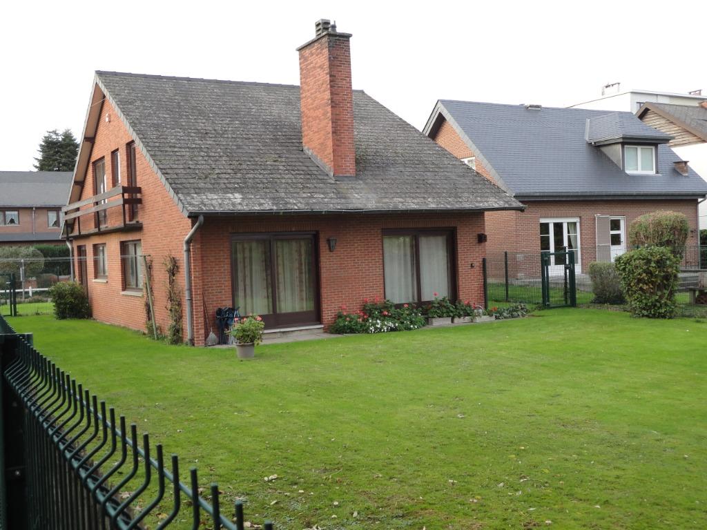 Maison a vendre a Hannut situation idéale, Immo, Province de Liège, 180 m², BELGIQUE, 500 à 1000 m²