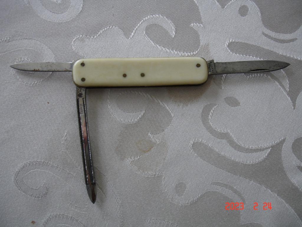 ancien petit couteau de poche A. Sarry Thiers, Enlèvement ou Envoi