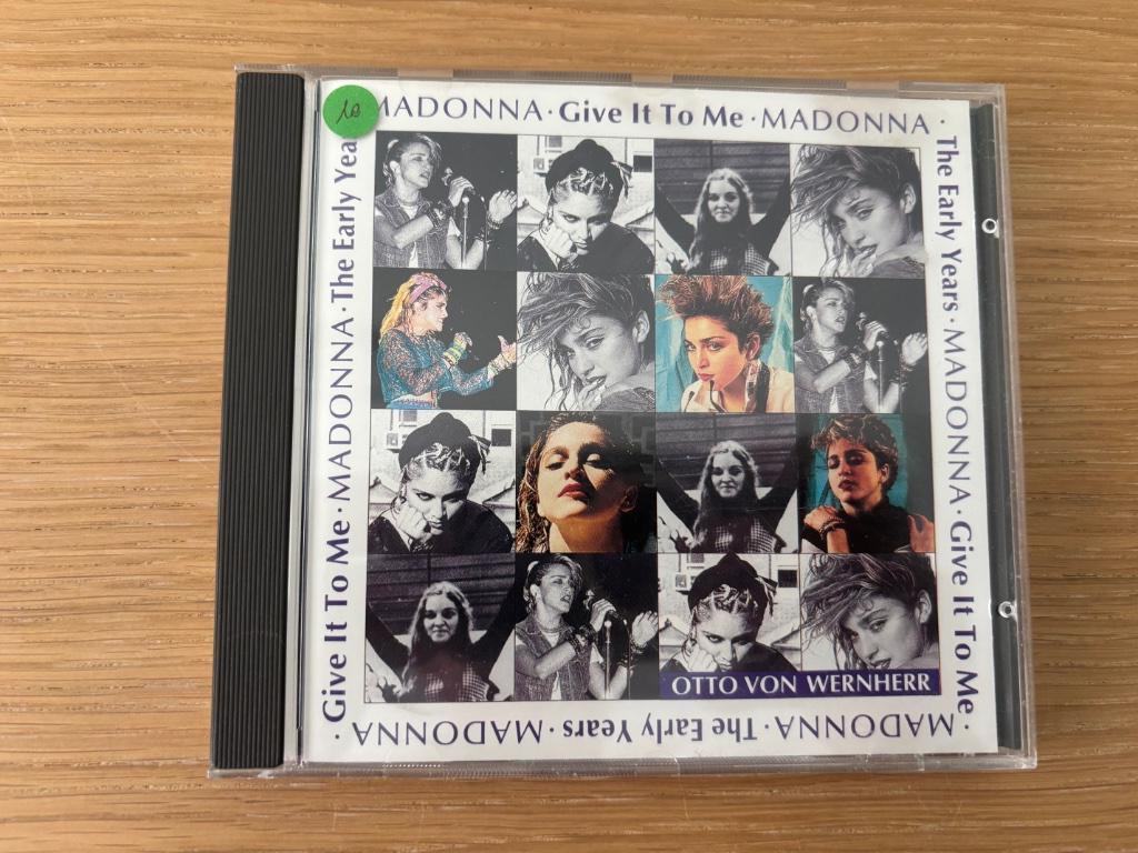 Cd - Madonna - give it to me, Ophalen of Verzenden, Zo goed als nieuw