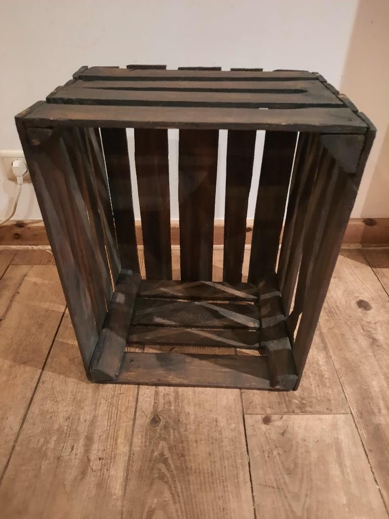 7 Caisses en bois, Enlèvement, Utilisé