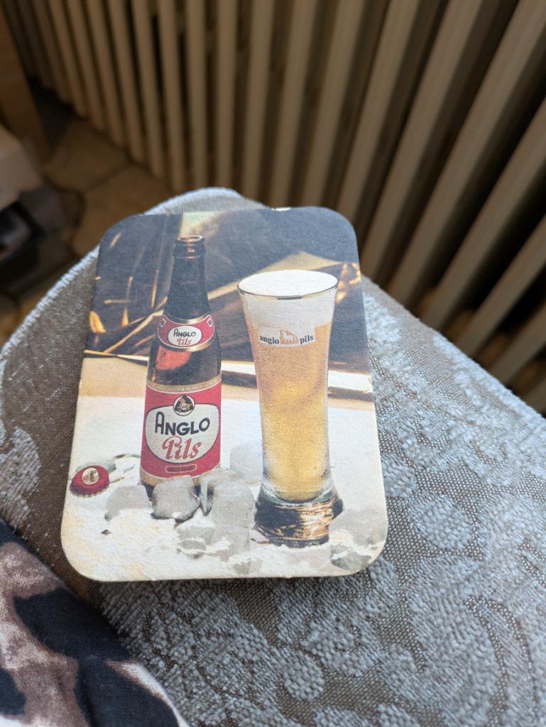 Anglo pils, Verzamelen, Biermerken, Ophalen of Verzenden, Zo goed als nieuw, Viltje(s)