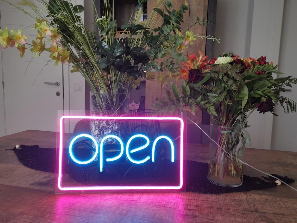 Open led bord. Neon lichtreclame, Huis en Inrichting, Lampen | Overige, Ophalen of Verzenden