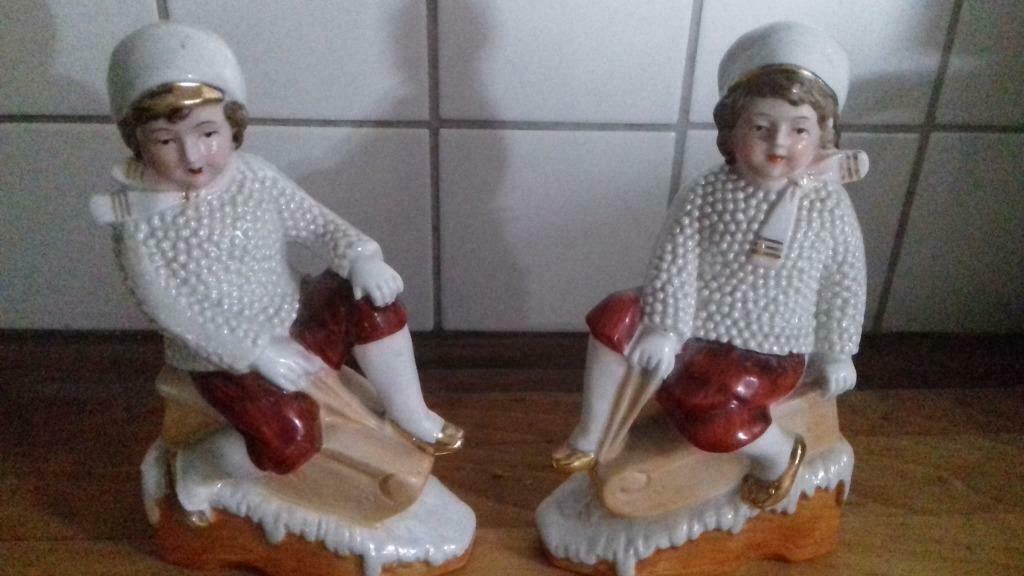 Beeldjes , antieke  , prima staat ! In  porselein ., Ophalen of Verzenden