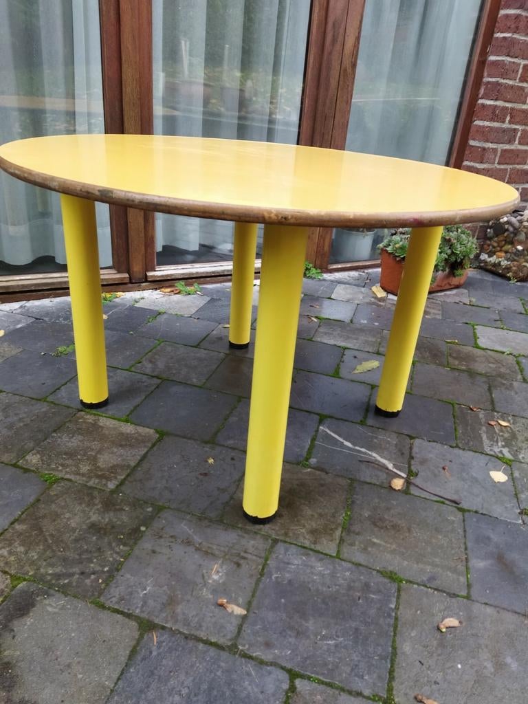 Table enfant, Enlèvement, Utilisé