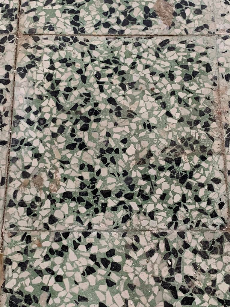 Dalles Terrazzo vert blanc noir à donner, Enlèvement, Utilisé