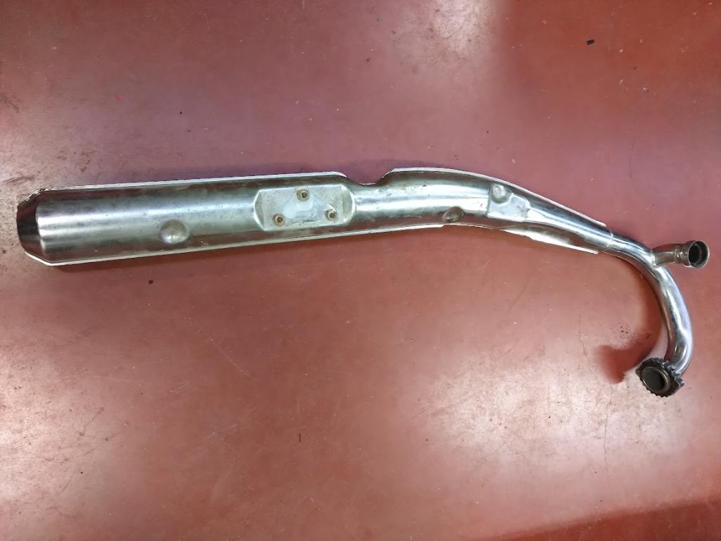 uitlaat suzuki gt550, Motoren, Ophalen, Gebruikt