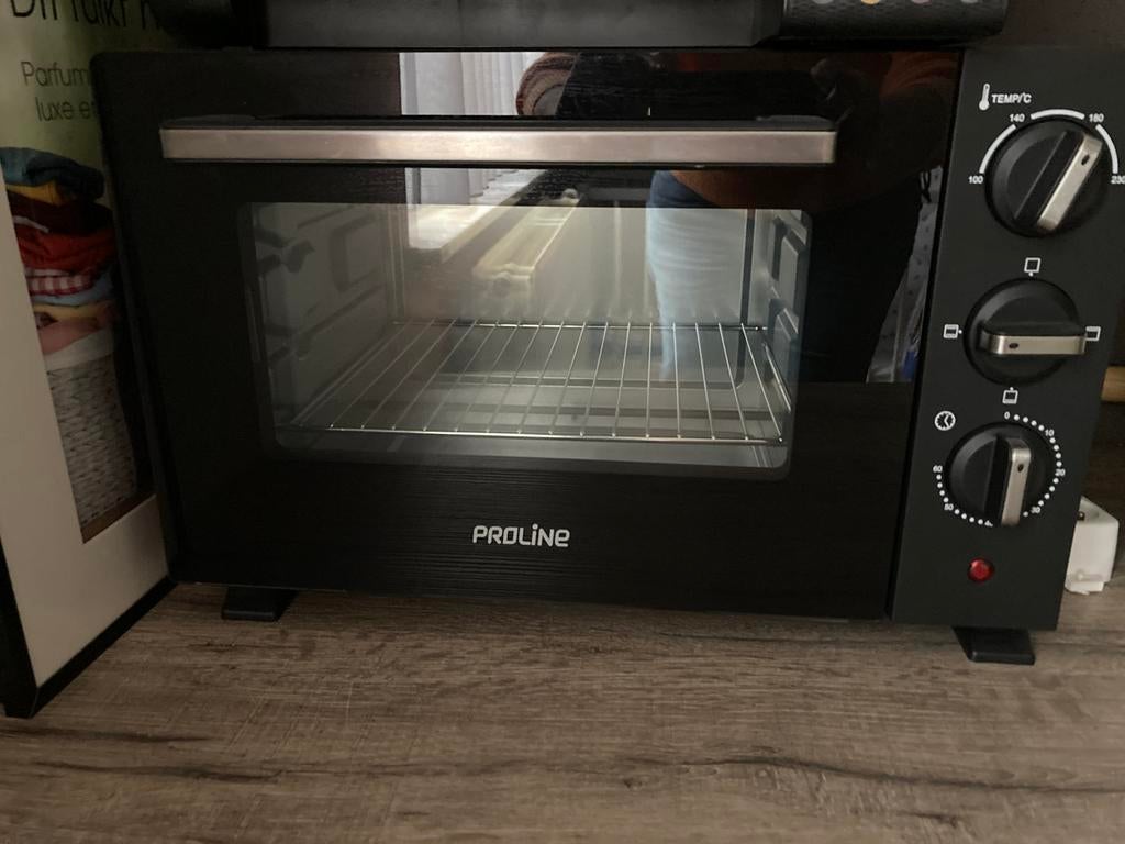 Mini oventje, Elektronische apparatuur, Ovens, Ophalen of Verzenden, Zo goed als nieuw, Vrijstaand, Oven met grill