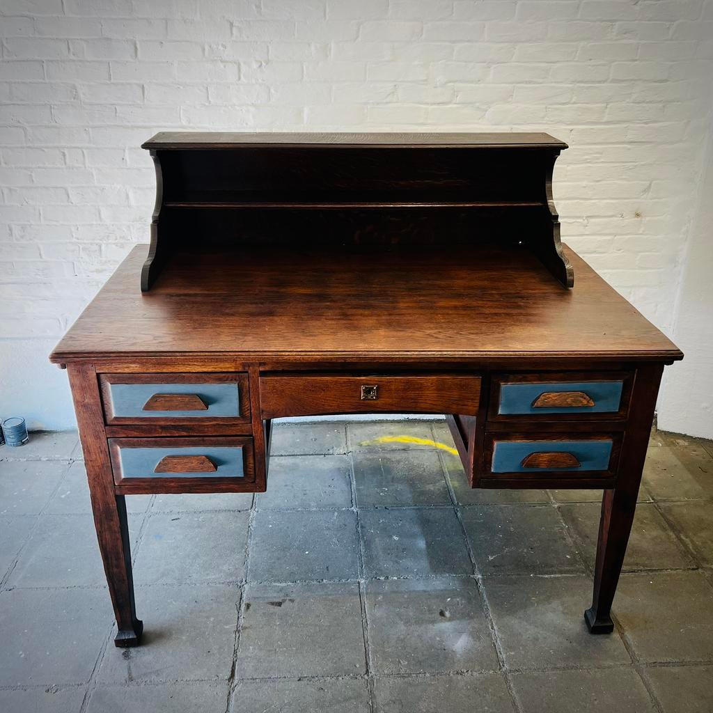 Bureau, Ophalen, Zo goed als nieuw