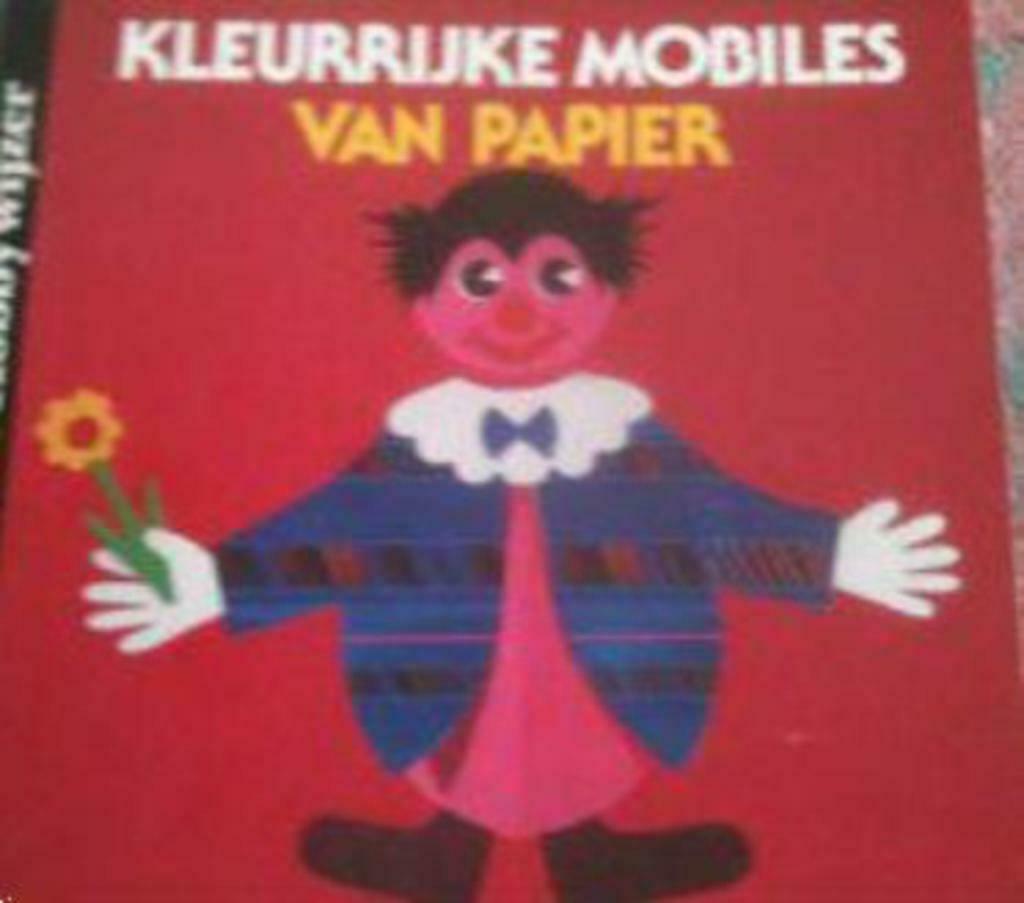 Kleurrijke mobiles van papier, Enlèvement ou Envoi, Utilisé