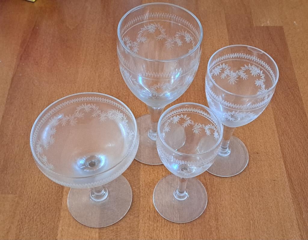 Set de verres vin liqueur champagne, Enlèvement ou Envoi, Utilisé, Autres types