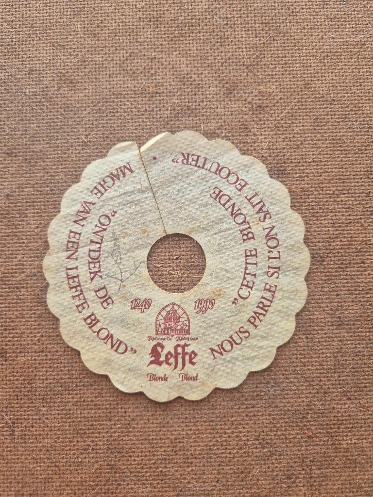 Collerette Leffe (modèle 2), Enlèvement ou Envoi, Utilisé, Autres types, Leffe