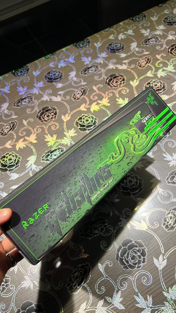 Tapis de souris de jeu étendu Razer Goliathus, Souris, Enlèvement ou Envoi, Souris de gaming, Utilisé