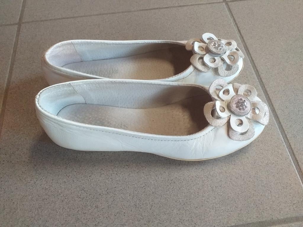 Witte communieschoenen/ballerina's maat 32, Kinderen en Baby's, Ophalen of Verzenden, Zo goed als nieuw, Meisje, Schoenen