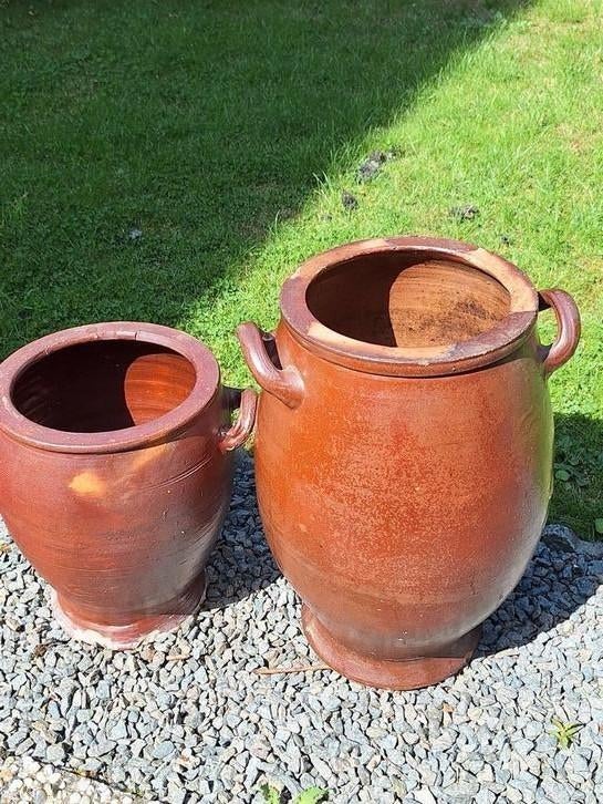2 stenen bloempotten, Ophalen, Gebruikt