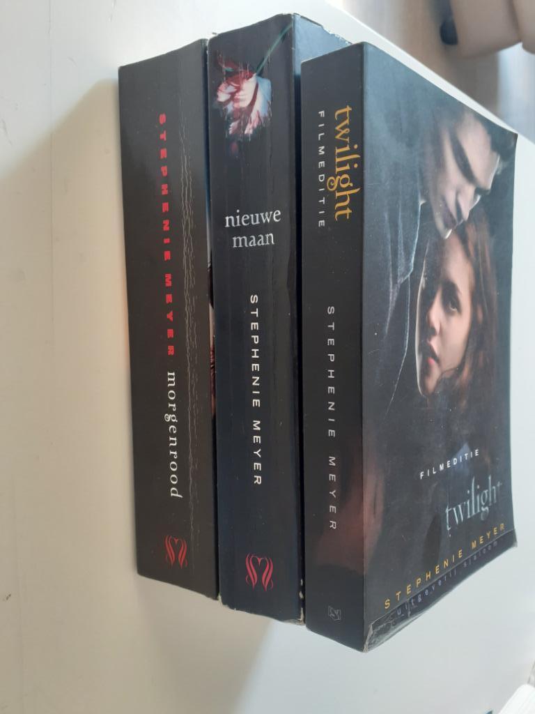 Boeken Stephenie Meyer : Twilight saga Breaking dawn, Boeken, Ophalen of Verzenden