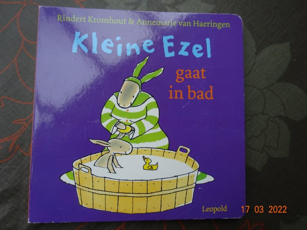 "Kleine ezel gaat in bad" van Rindert Kromhout, Boeken, Ophalen of Verzenden, Gelezen