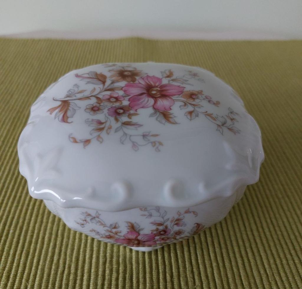 Limoges dekseldoos-bonbonnière in perfecte staat, Antiek en Kunst, Antiek | Porselein, Ophalen of Verzenden
