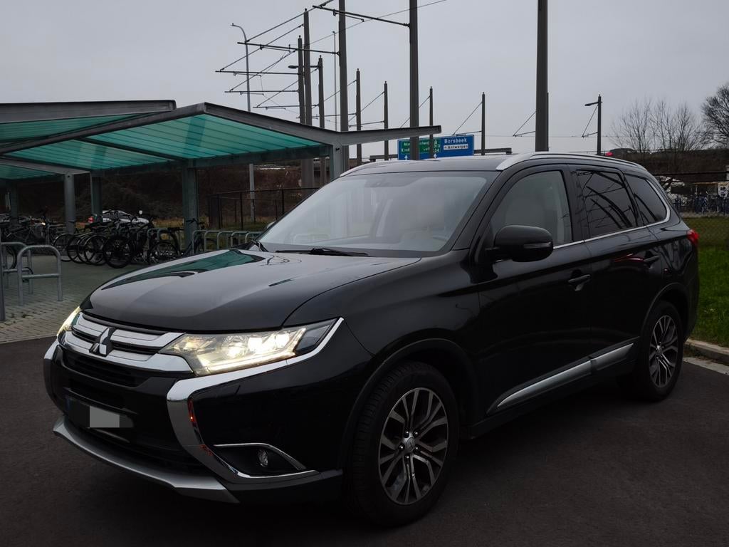 MITSUBISHI OUTLANDER 2017 7 PLAATSEN, Auto's, Outlander, Zwart, Leder, Bedrijf