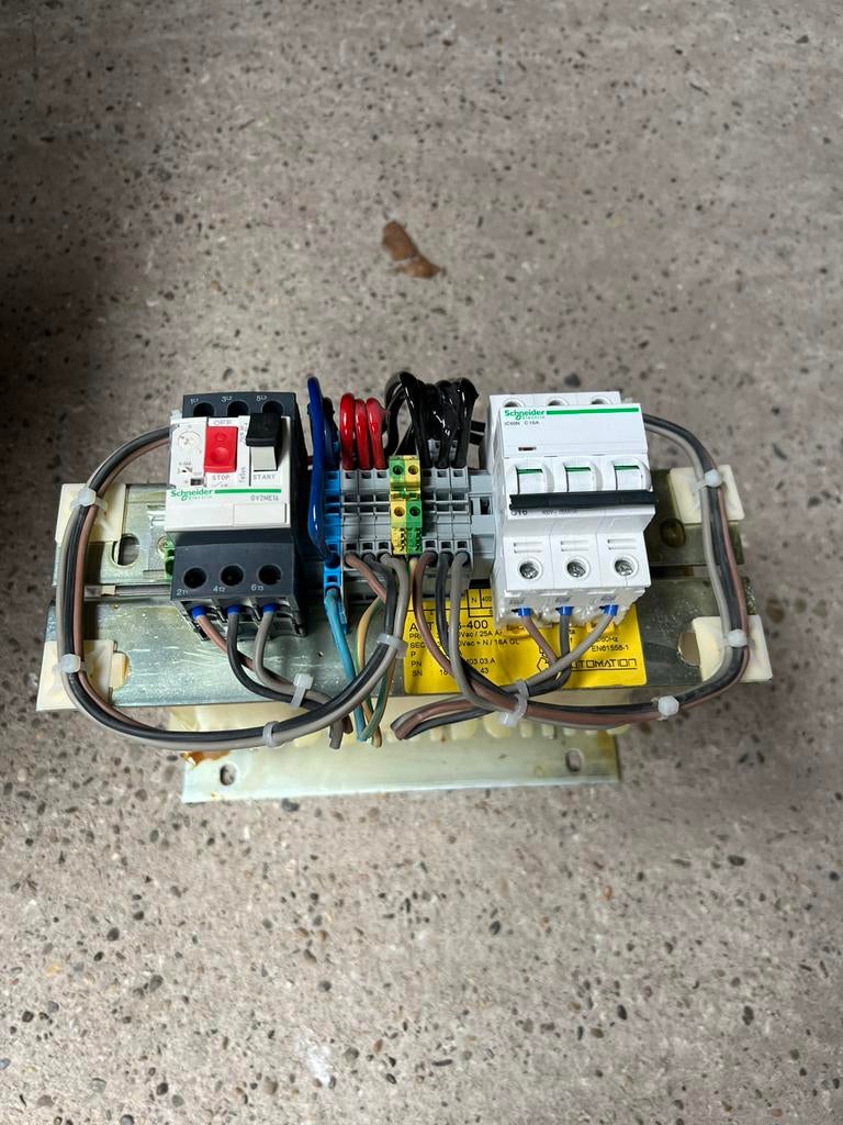 Transfo splinternieuw, Doe-het-zelf en Bouw, Ophalen