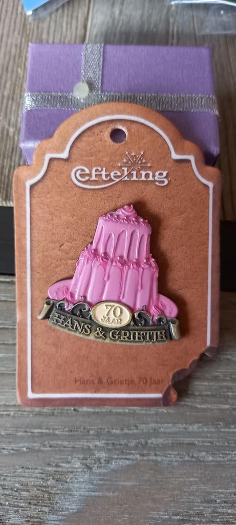Efteling geur pin 70 jaar Hans en Grietje sprookjesbos, Ophalen of Verzenden, Zo goed als nieuw
