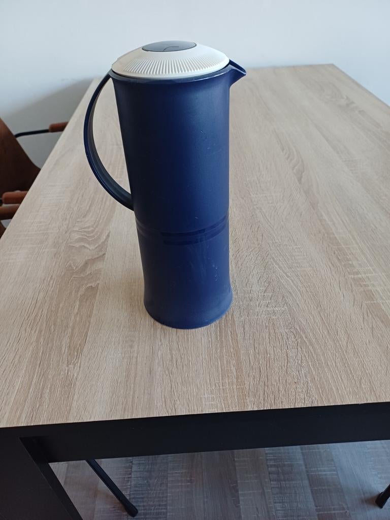 Koffiekan tupperware, Ophalen