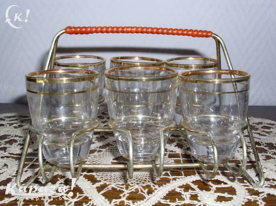 6 heel oude glaasjes in rekje, Antiek en Kunst, Ophalen