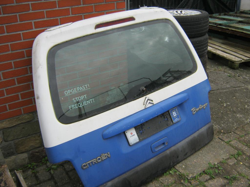 Hayon Peugeot Partner Citroën Berlingo 2002-2008, Autos : Pièces & Accessoires, Enlèvement ou Envoi, Utilisé, Citroën, Haillon arrière