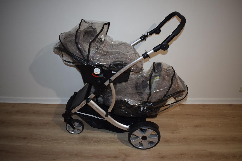 POUSSETTE NATTOU, Enfants & Bébés, Buggys, Enlèvement ou Envoi, Comme neuf, Autres marques, Protection de pluie
