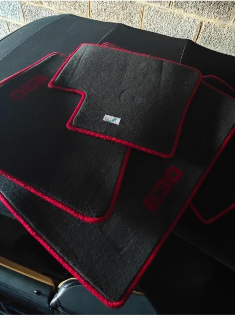 Tapis pour BMw E30, Autos : Pièces & Accessoires, Enlèvement, Neuf, BMW