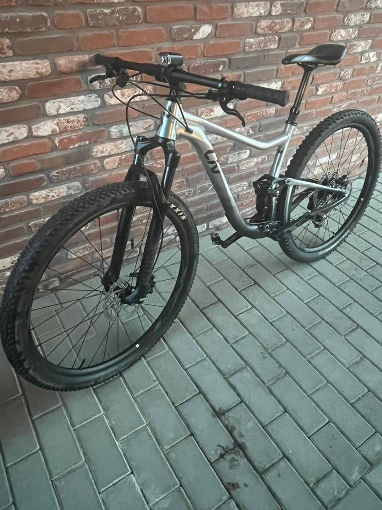 Full suspension mtb moet weg❗️, VTT tout suspendu, Enlèvement, Comme neuf, Femmes