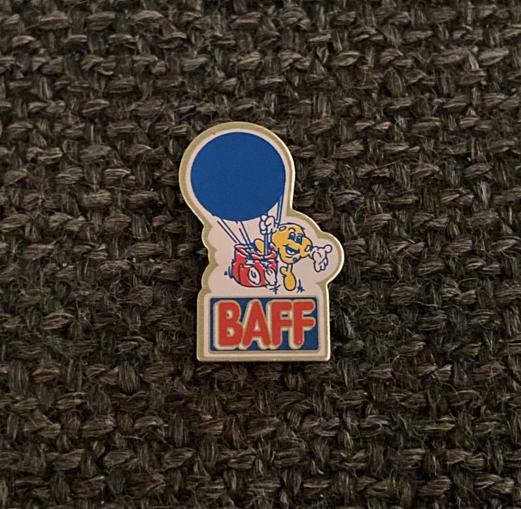 PIN - BAFF - LUCHTBALLON - AIR BALLOON - MONTGOLFIÈRE, Verzenden, Gebruikt, Overige onderwerpen, Speldje of Pin