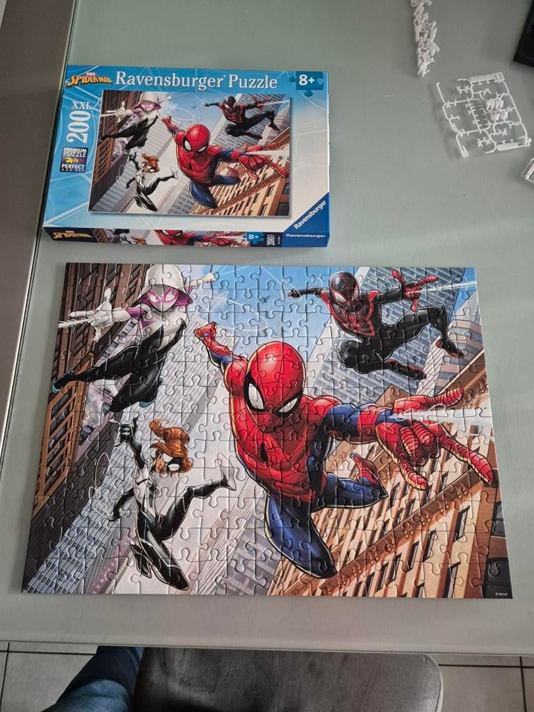 Puzzle Spiderman 200 pièces, Enlèvement ou Envoi, Plus de 50 pièces, Comme neuf