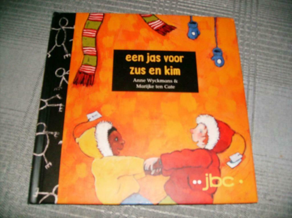 boekje "een jas voor zus en kim", Ophalen of Verzenden, Gelezen, 3 tot 4 jaar