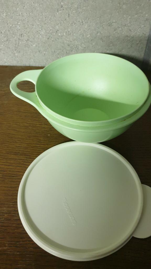 Tupperware kom, Huis en Inrichting, Ophalen, Zo goed als nieuw