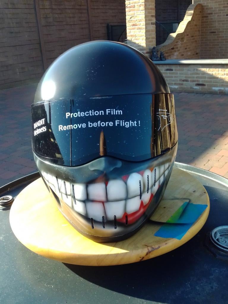 Bandit helm BIG SMILE airbrush maat S/M, Motoren, Integraalhelm, S, Ophalen, Nieuw met kaartje
